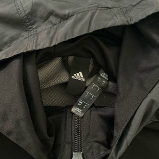 Sudadera Adidas con capucha negra y gris talla S