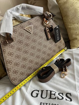 Bolso Tote Guess Beige y Marrón