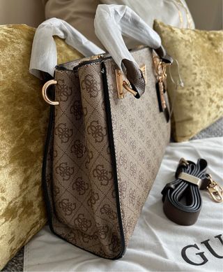 Bolso Tote Guess Beige y Marrón