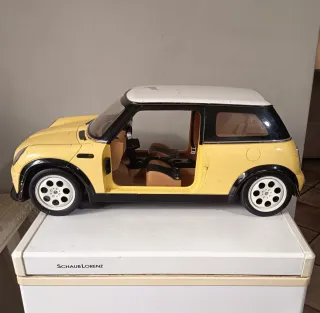 Mini Cooper S R53 Design Esposizione vintage