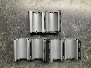 Núcleo de ferrita Steward con cierre a presión