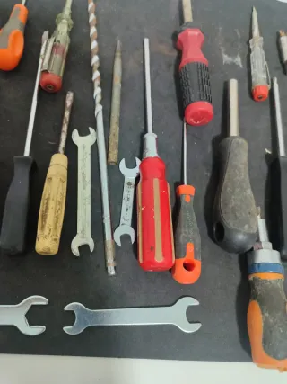 Lote de herramientas manuales – destornilladores,