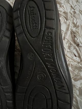 Zapatos de piel marrones