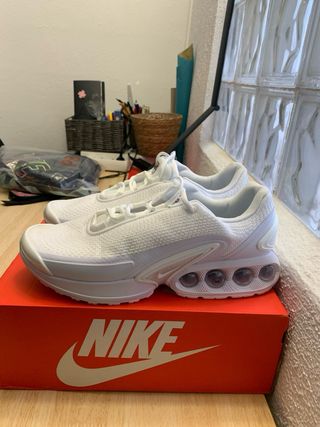 Nike Air Max DN Blancas
