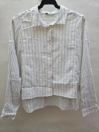 Camisa de rayas blanca