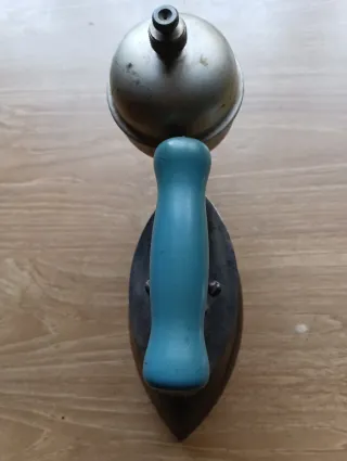 Plancha antigua de queroseno