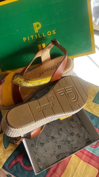 Sandalias Pitillos Marrón y Amarillo Talla 39