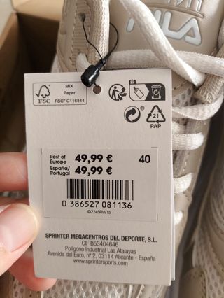 Zapatillas Beige y Blancas