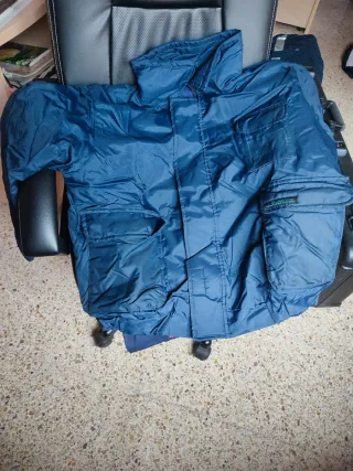 Pantalones y ropa de trabajo