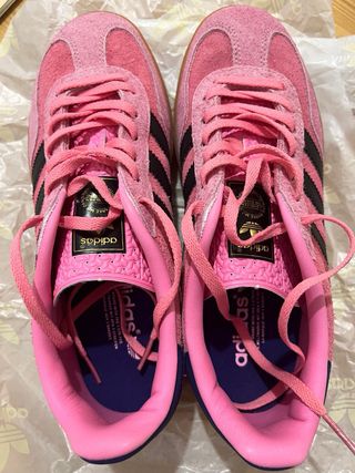 Adidas Gazelle rosas y negras