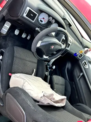 Peugeot 307 cc 2004