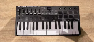 M-Audio Oxygen Pro Mini Controlador MIDI
