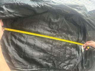 Cazadora de piel hombre negra