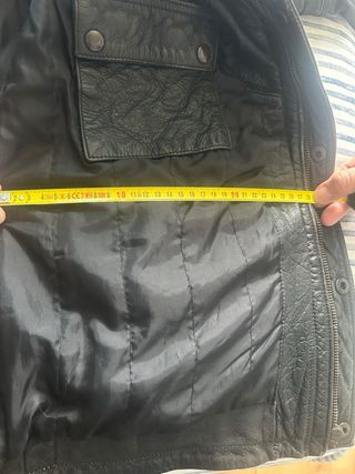 Cazadora de piel hombre negra