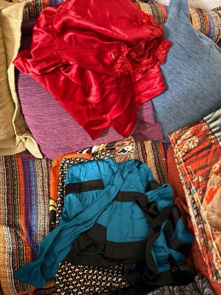 Lote de ropa 25 vestidos varidos
