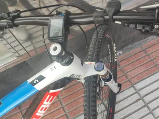 Bicicleta Cube 29 Carbono