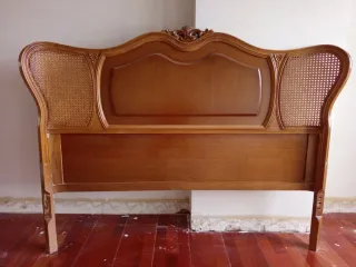 Cabecero de madera y ratán 135cm