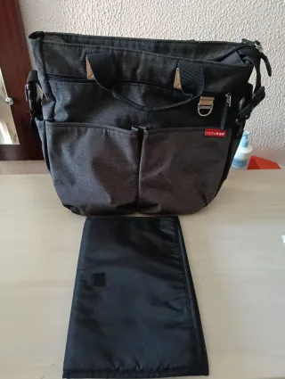 Bolso Skip Hop para carro gris