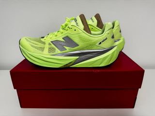 New Balance Fuelcell Rebel v5 Talla 42.5