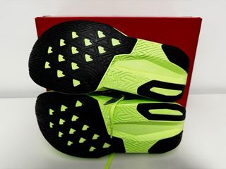 New Balance Fuelcell Rebel v5 Talla 42.5