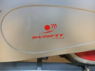 Bicicleta Estática Runfit Fitness usada.