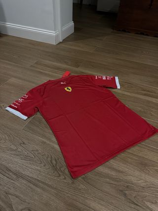 Camiseta Ferrari F1 Puma Roja