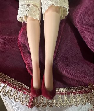 Barbie Porcelain Holiday Ball Edición Limitada