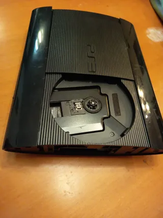 PlayStation 3 Super Slim Negra