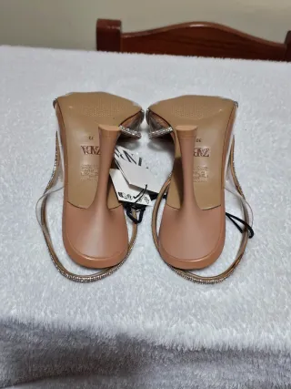 Sandalias Zara Tacón Transparente Brillantes