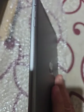 iPad Mini 4 16GB wifi 4g sim