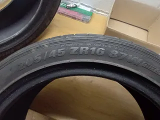 Pareja de neumáticos Kumho