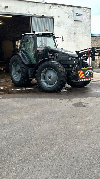 Tractor Lamborghini r7 200