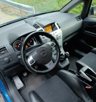 Opel Zafira OPC 2006