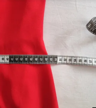 Vestido rojo hombros descubiertos