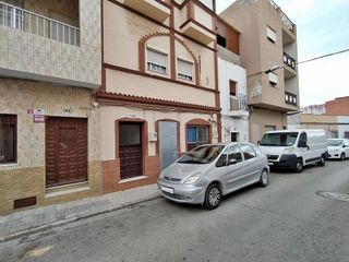 Piso en venta en La Granja-La Colina-Los Pastores en Algeciras