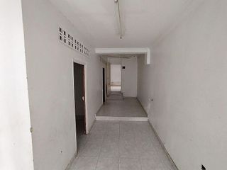 Piso en venta en La Granja-La Colina-Los Pastores en Algeciras
