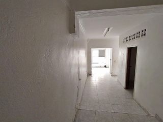 Piso en venta en La Granja-La Colina-Los Pastores en Algeciras