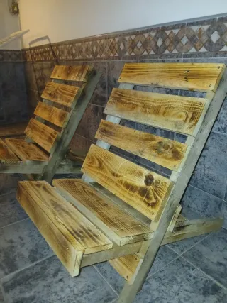 Sillones de madera reciclada