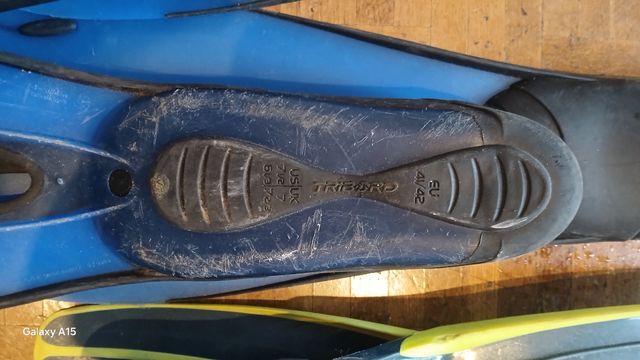 Aletas buceo piscina