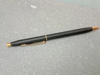 Bolígrafo Cross Negro y Dorado