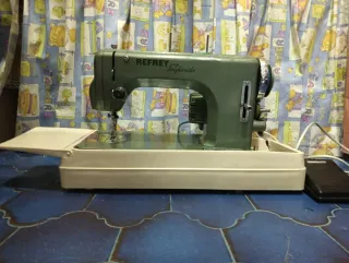 Máquina de coser Refrey Preferida
