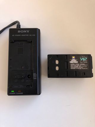 Cargador Sony con Batería