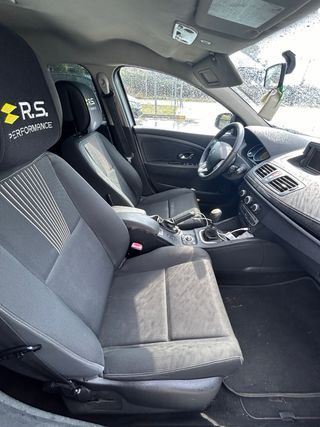 Renault 1.5 2010  motor dañado