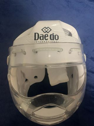 Casco y protecciones Taekwondo Daedo