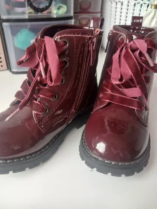 Botas charol granate niña marca CHICO