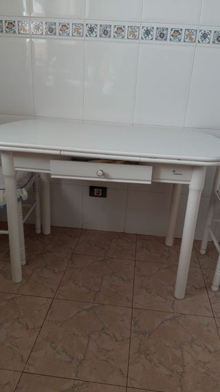 Mesa y 3 Sillas Cocina Blancas