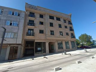 Local comercial en venta en Lalín