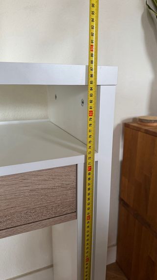 Escritorio blanco y madera con 2 cajones