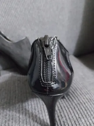 Zapatos de tacón negros