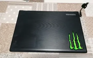 Portátil Toshiba w11 4gb. 120ssd.